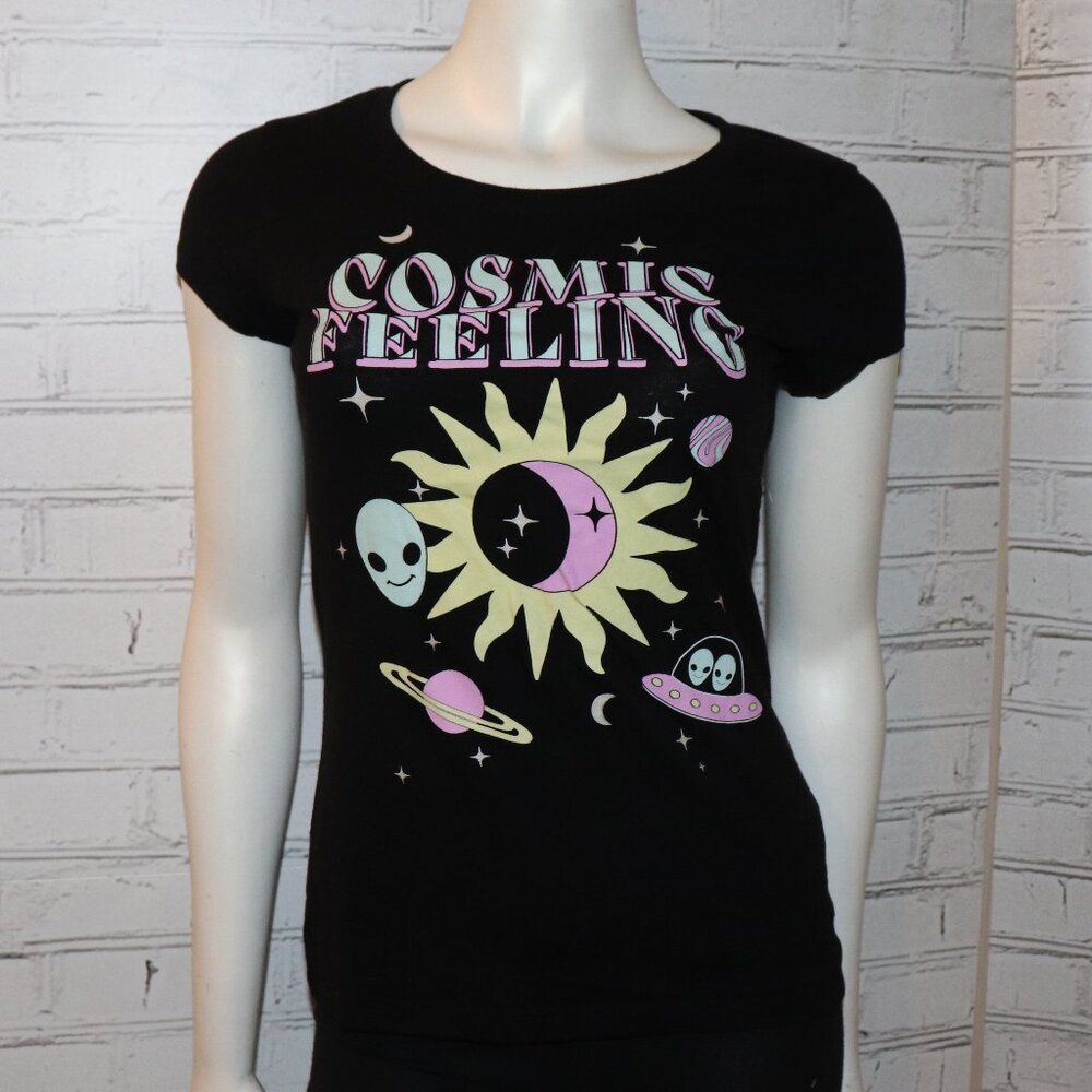 👽🌈 Cosmic Feelings Alien Tee by Wound Up · Size M · Black + Pastels